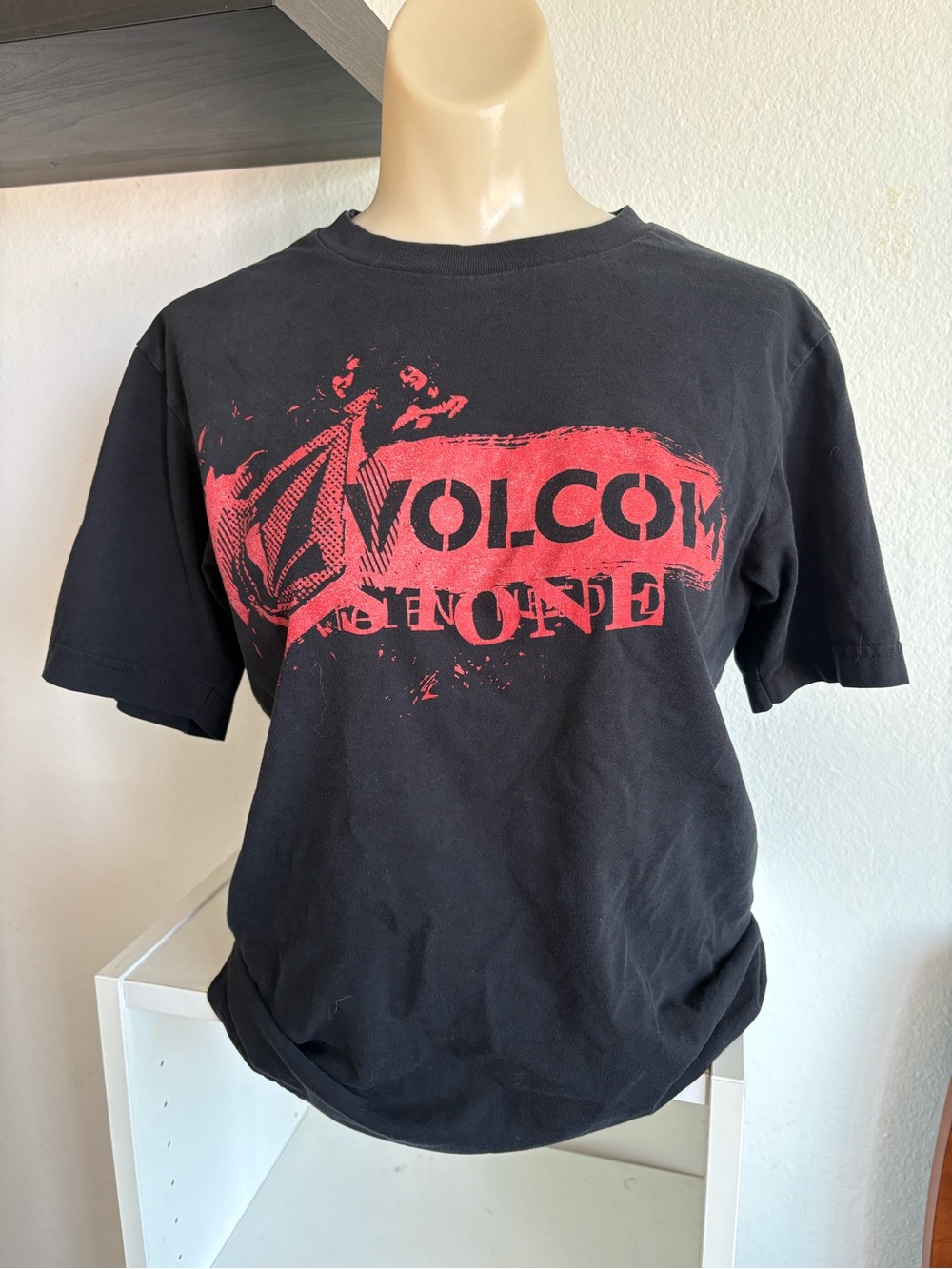 Volcom Black T‑Shirt with Red Graphic